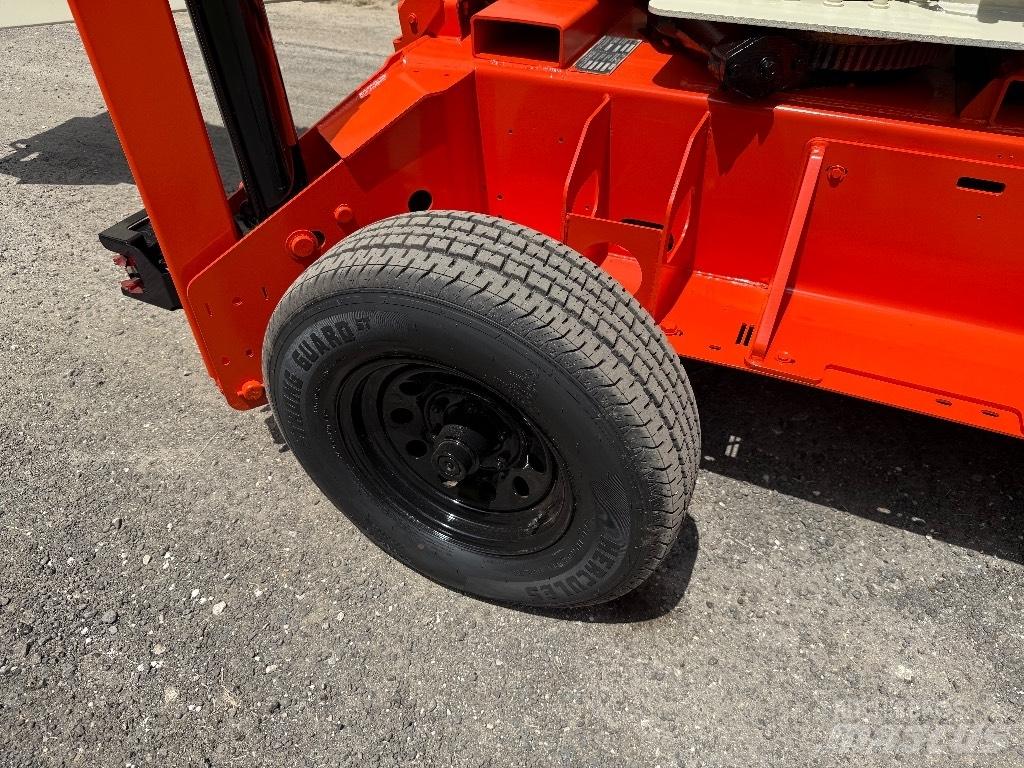 JLG T 500 J Järelveetavad korvtõstukid