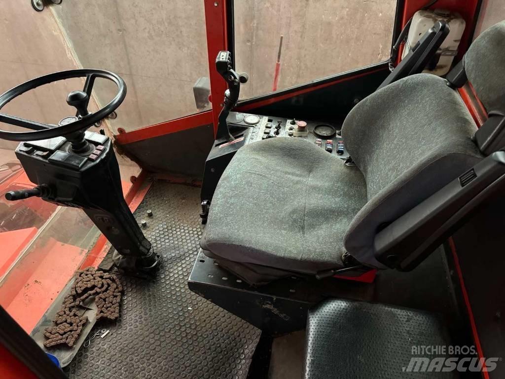 Bourgoin JL 410 A Teraviljakombainid