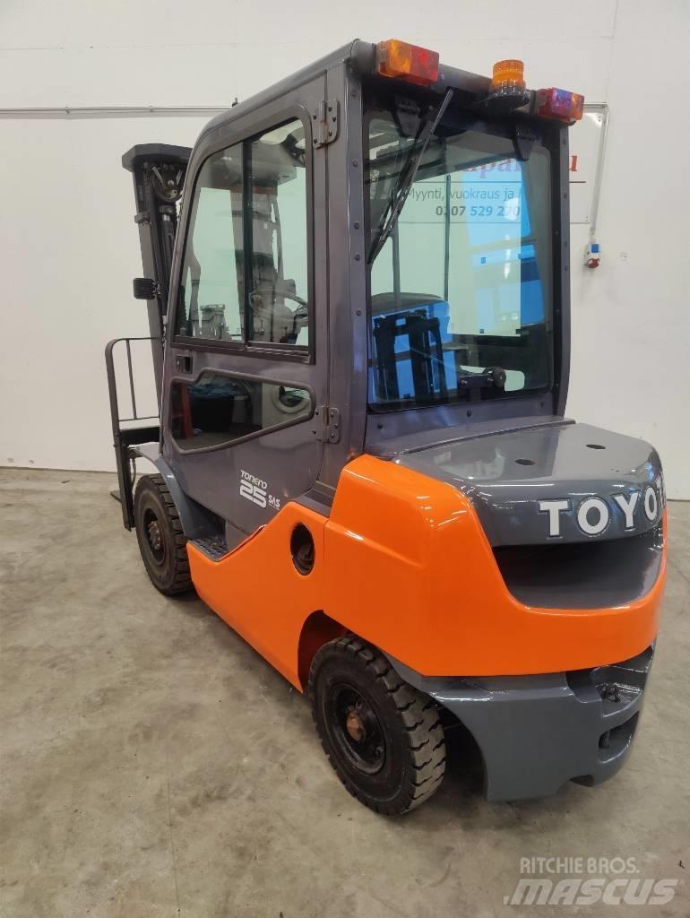 Toyota 02-8 FDF25 Diiseltõstukid