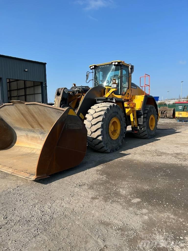Volvo L 260 H Rataslaadurid