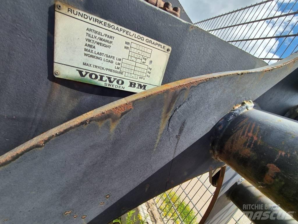 Volvo BM Holzgreifer Materjalikäitlusmasinad
