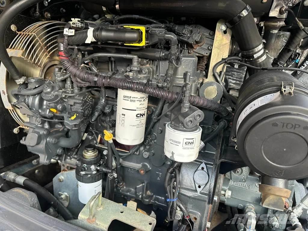 CASE 21F Rataslaadurid