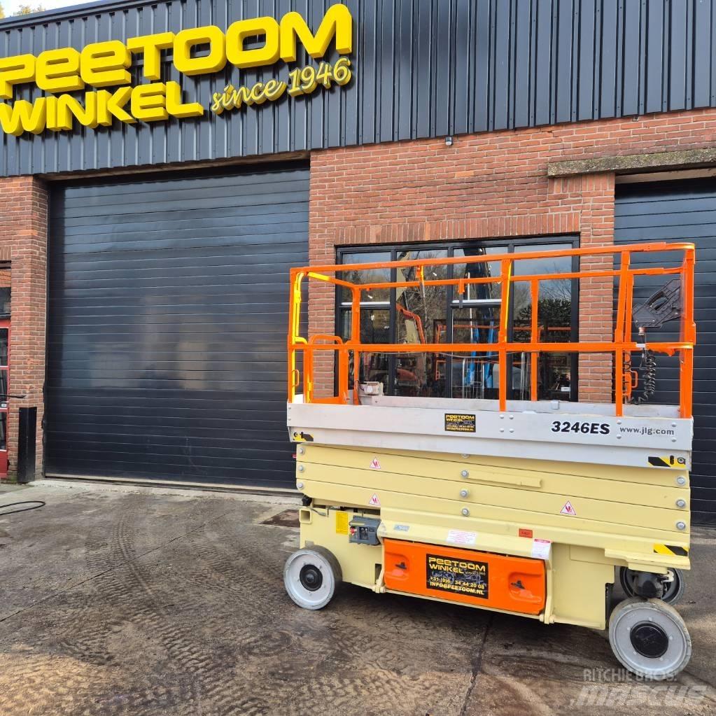 JLG 3246 ES Käärtõstukid