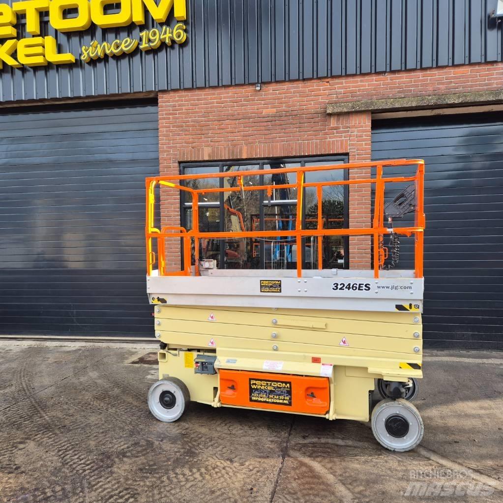 JLG 3246 ES Käärtõstukid