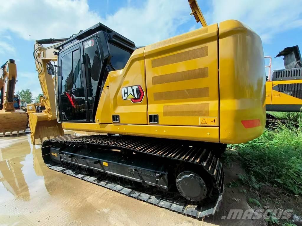 CAT 320 Roomikekskavaatorid