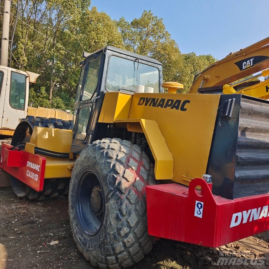 Dynapac CA 30 D Ühe trumliga rullid