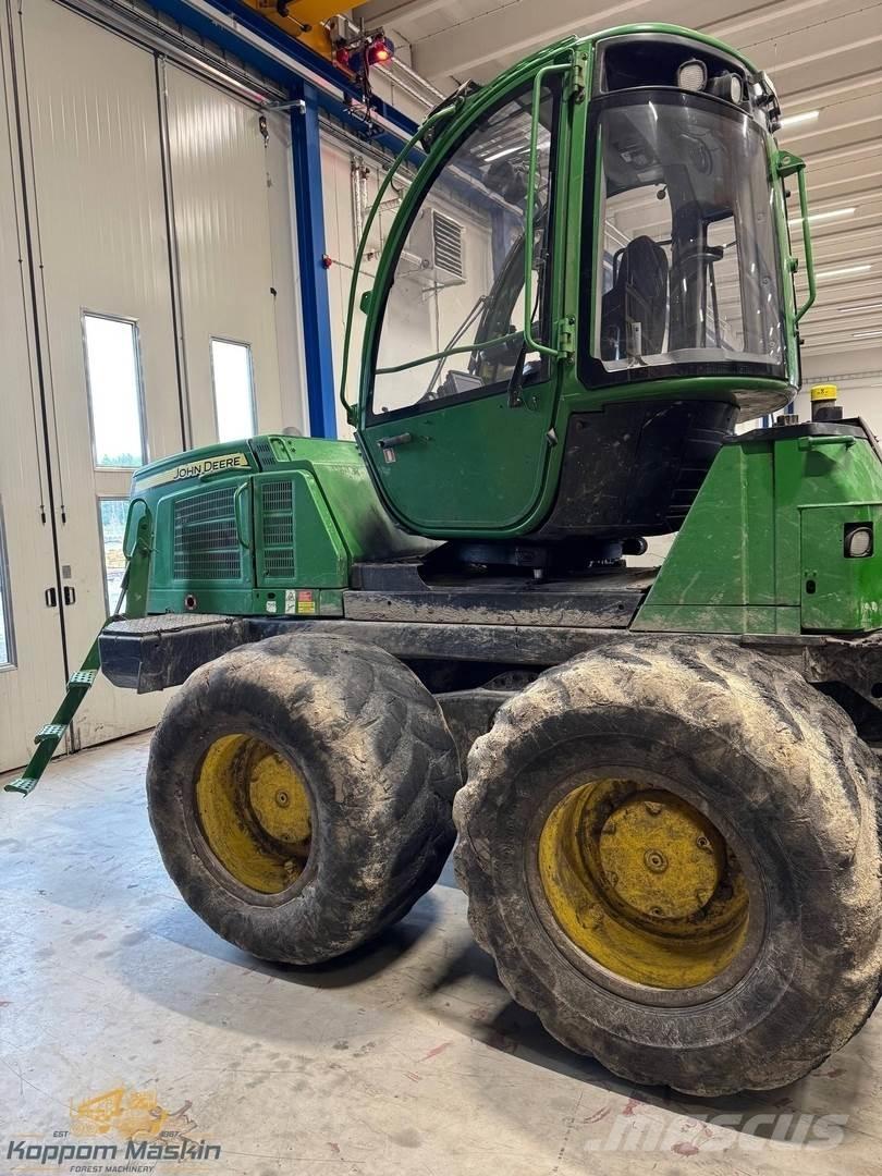 John Deere 1210E Forwarderid