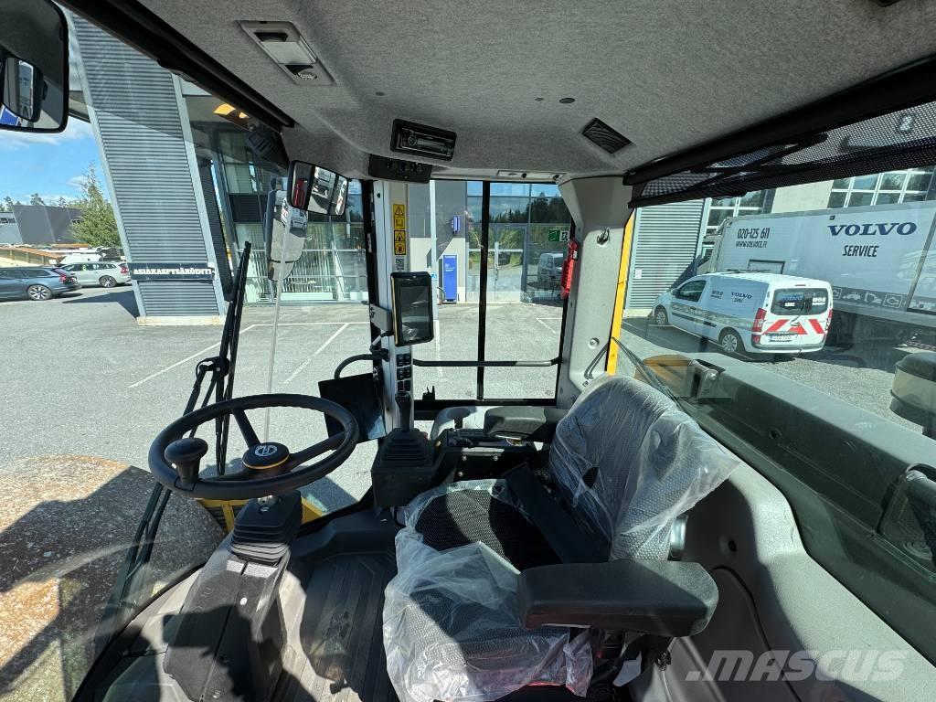 Volvo SD 135 B Ühe trumliga rullid