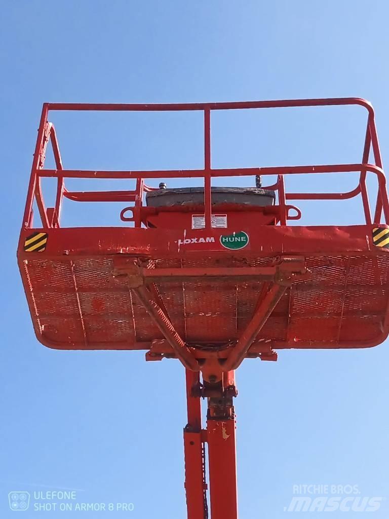JLG 450 AJ II Iseliikuvad poomtõstukid