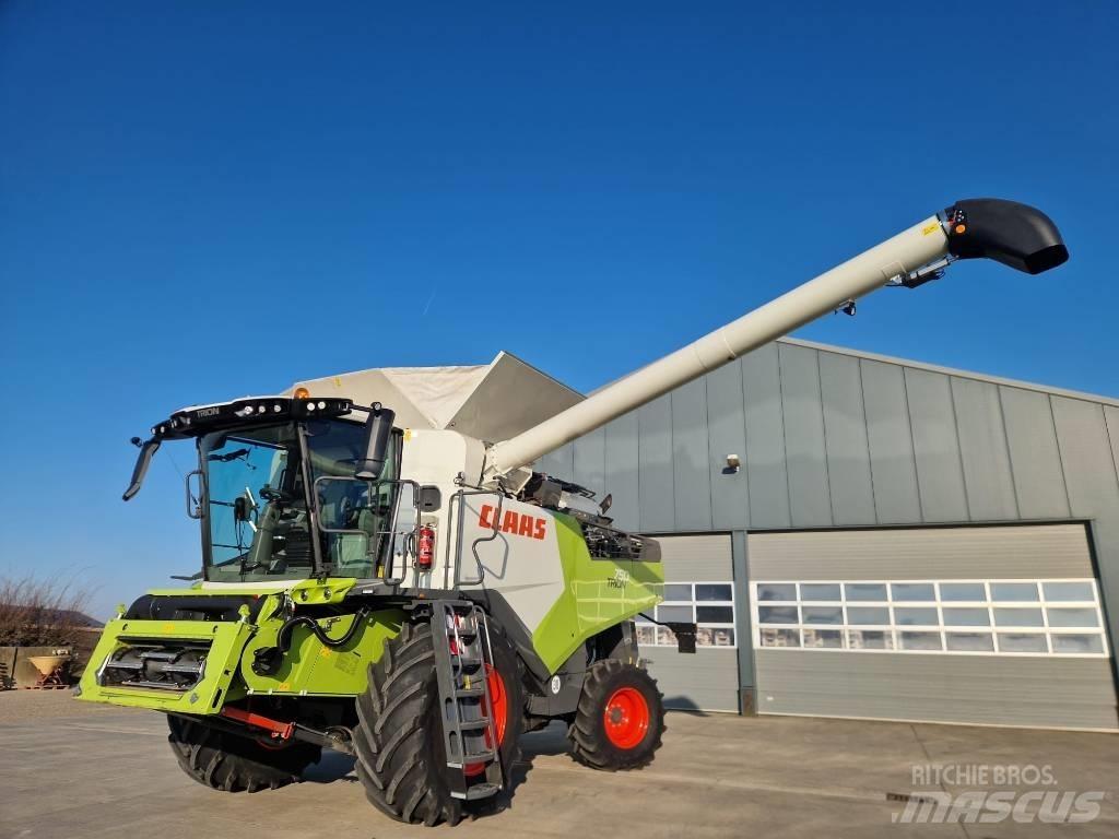 CLAAS Trion 750 Teraviljakombainid