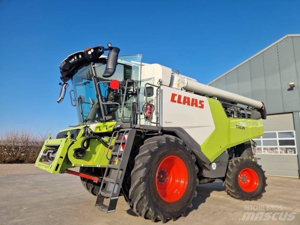 CLAAS Trion 750 Teraviljakombainid