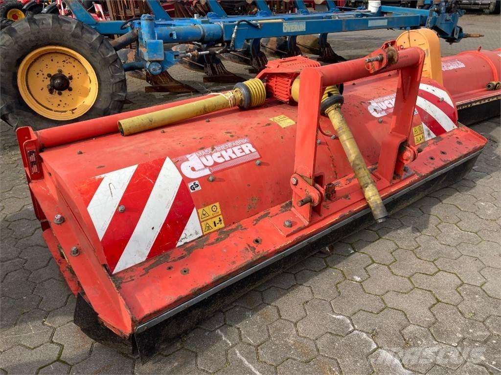 Dücker UM 27 Muu silokoristustehnika