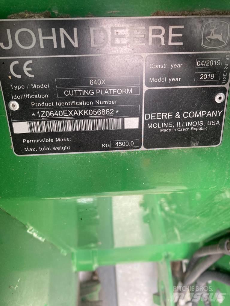 John Deere 640 X Teraviljakombainid