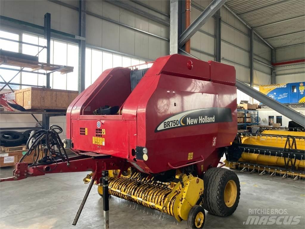 New Holland BR 750 Ruloonpressid