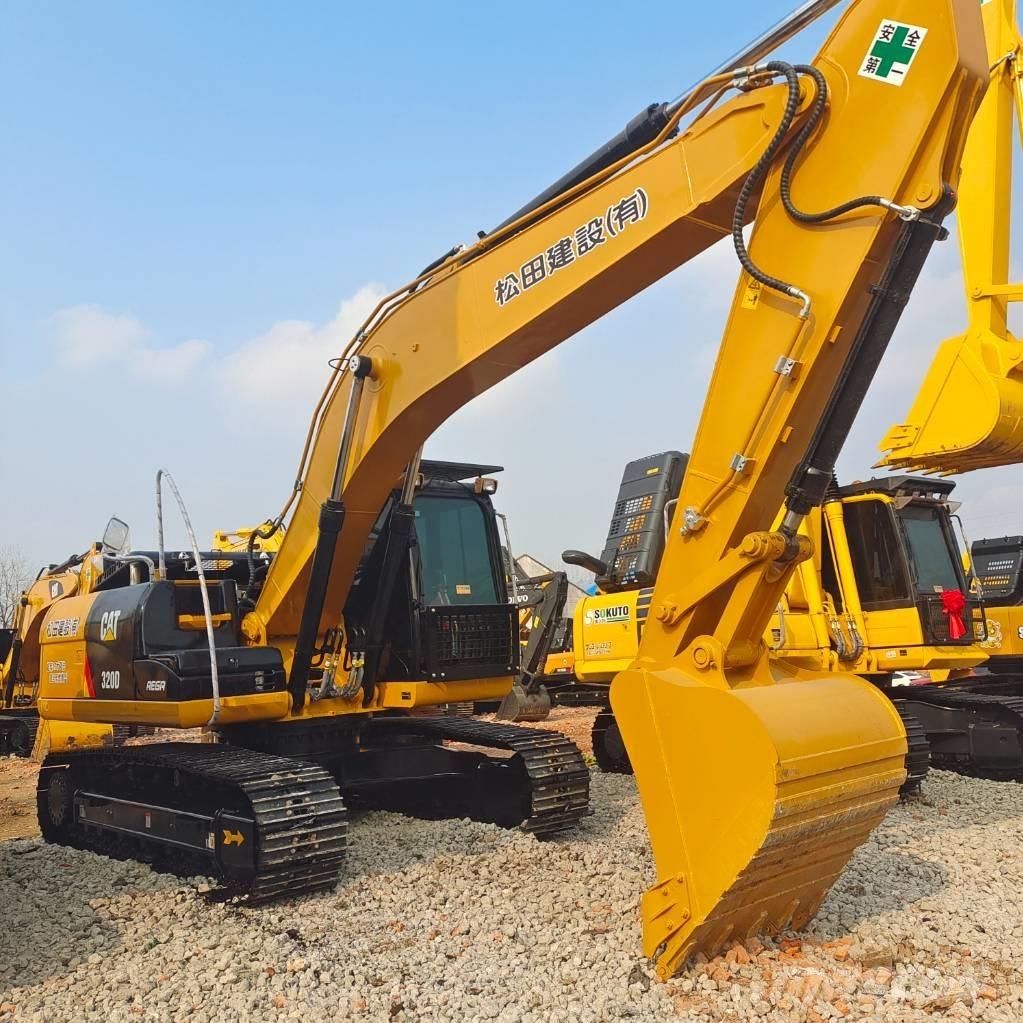 CAT 320 D Roomikekskavaatorid