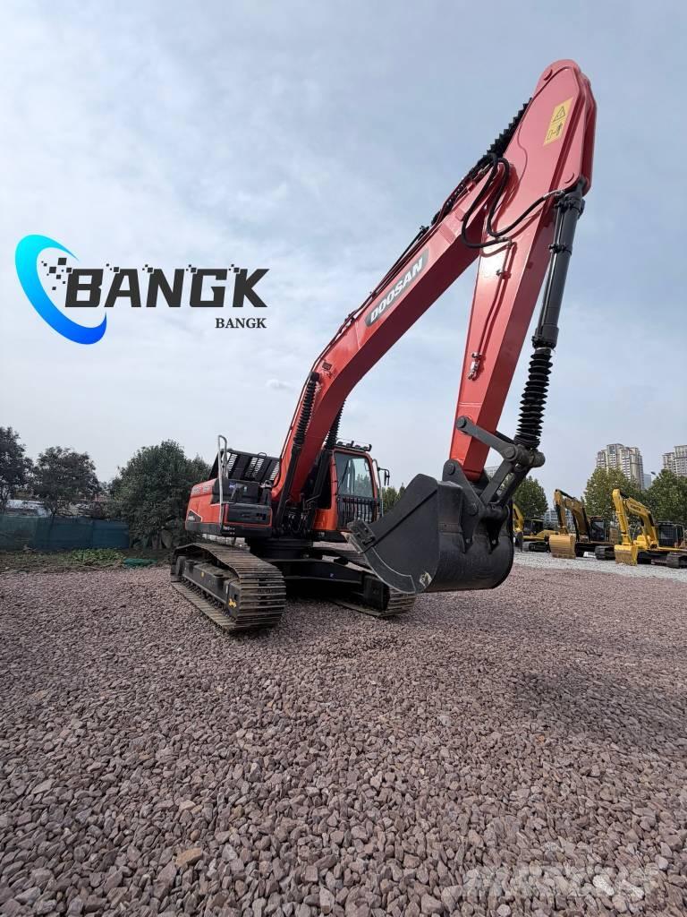 Doosan DX 225 LC Roomikekskavaatorid