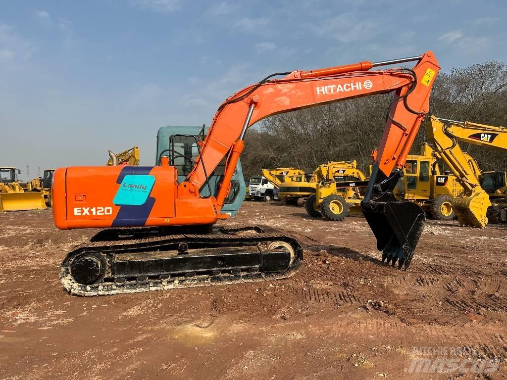 Hitachi EX 120 Roomikekskavaatorid