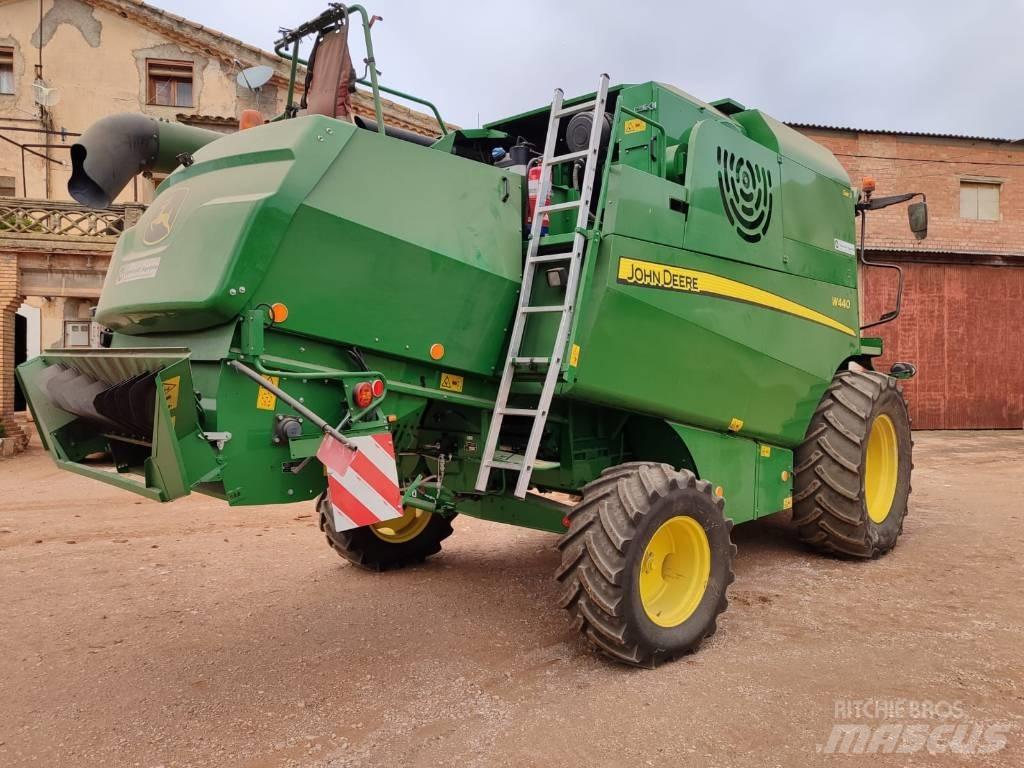 John Deere W 440 Teraviljakombainid