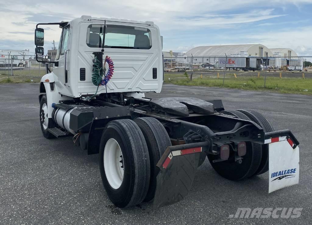 International MV607 Sadulveokid