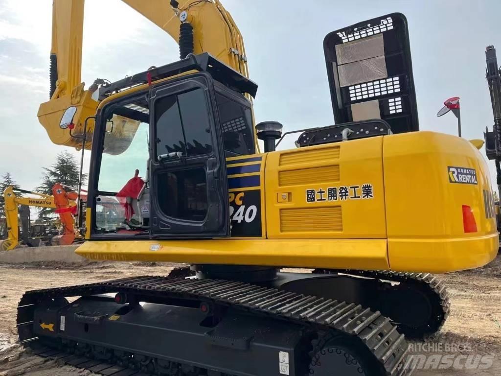 Komatsu PC 240 Roomikekskavaatorid