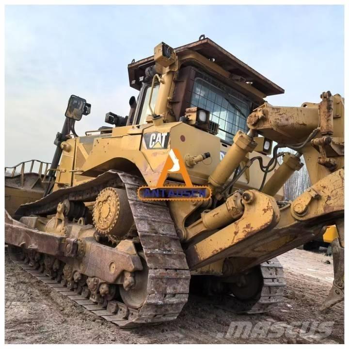 CAT D 8 T Buldooserid