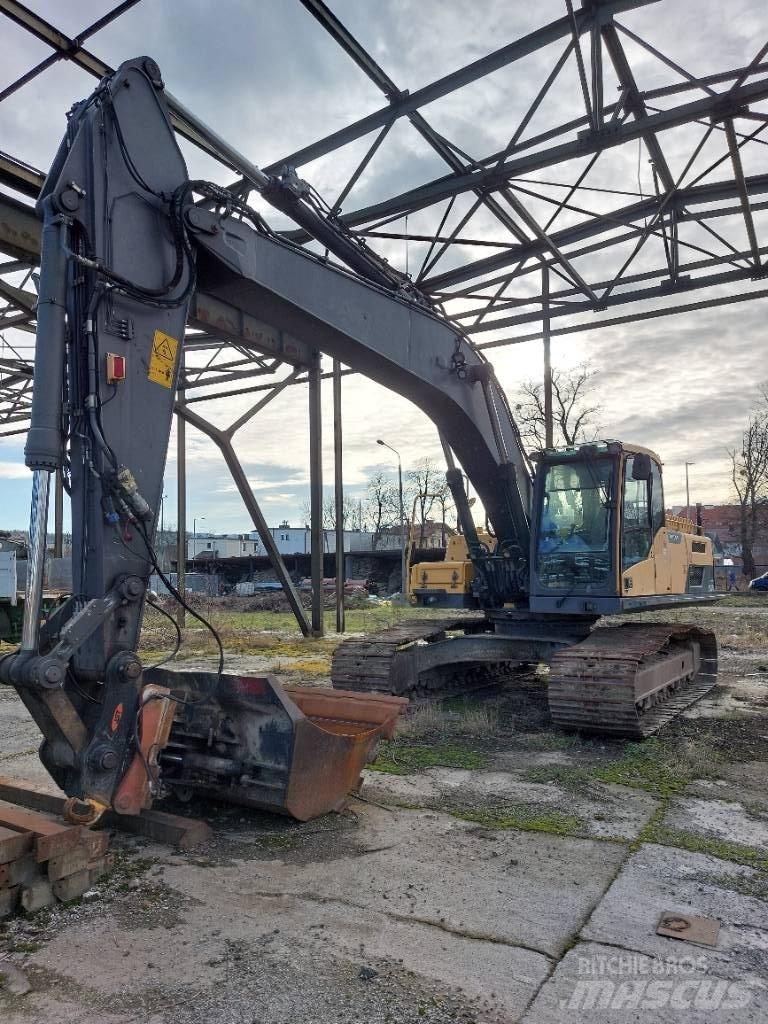 Volvo EC 250 D L Roomikekskavaatorid