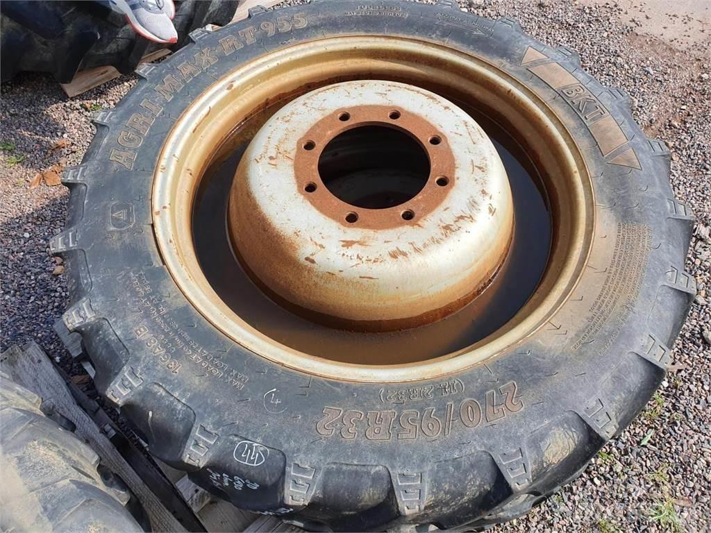 BKT 270/95R32 x2 Rehvid, rattad ja veljed