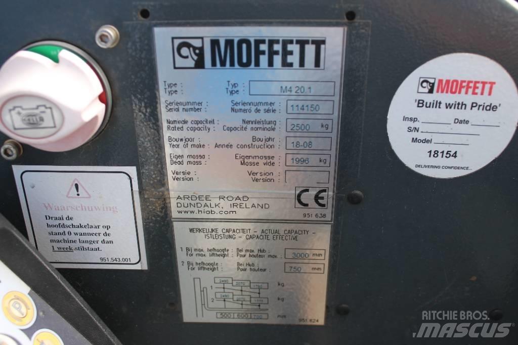Moffett M4 20.1 Veoautol transporditav kahveltõstuk