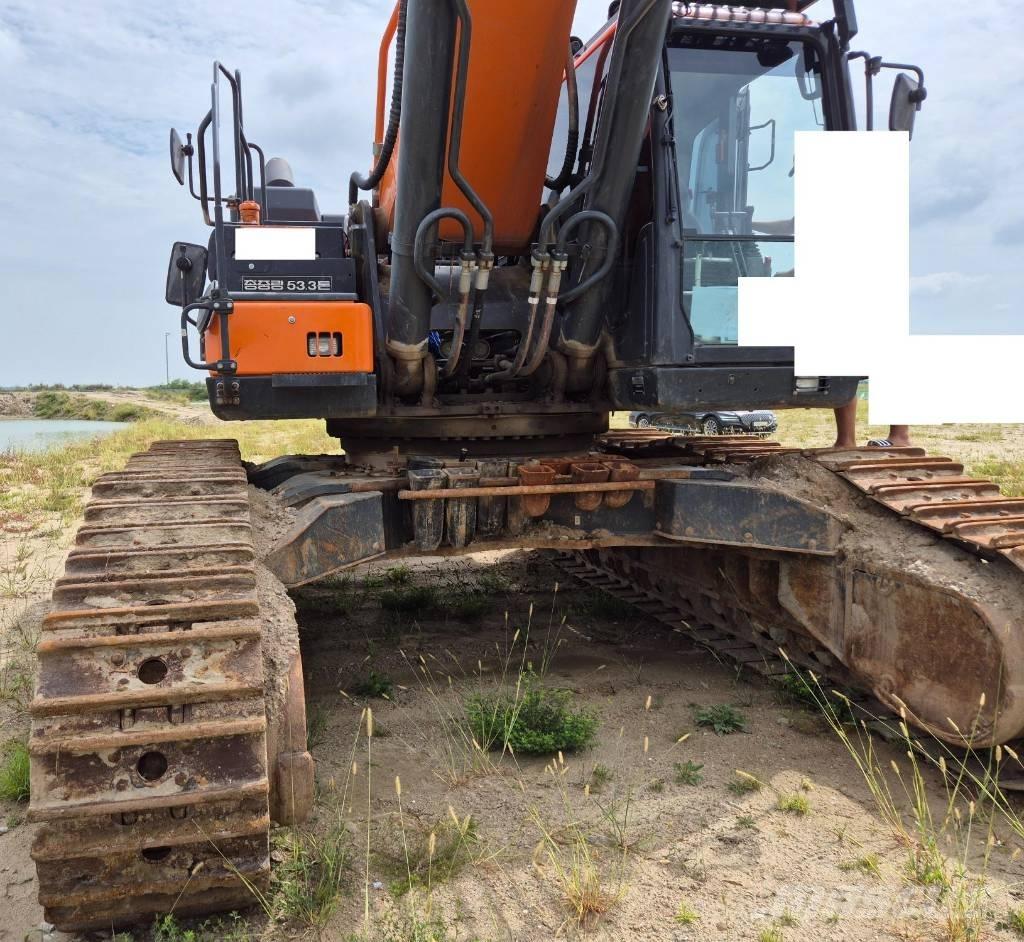 Doosan DX 530 LC-5 Roomikekskavaatorid