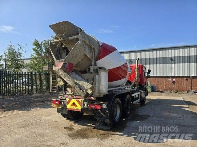 Scania P 320 Betooniveokid