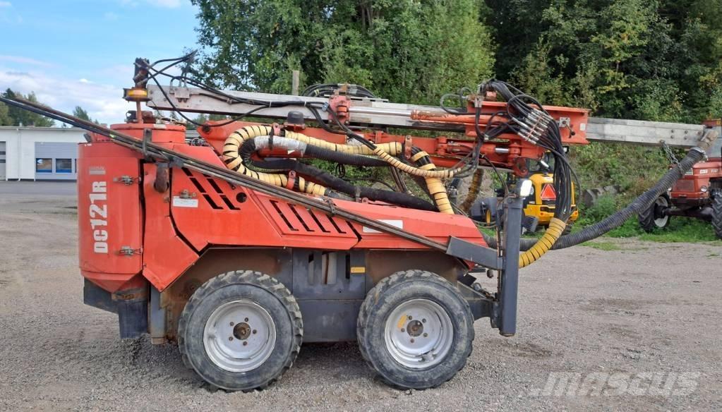 Sandvik DC 121R Vertikaalsed puurmasinad