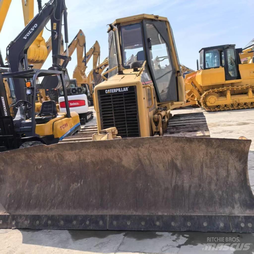 CAT D 5 G LGP Buldooserid