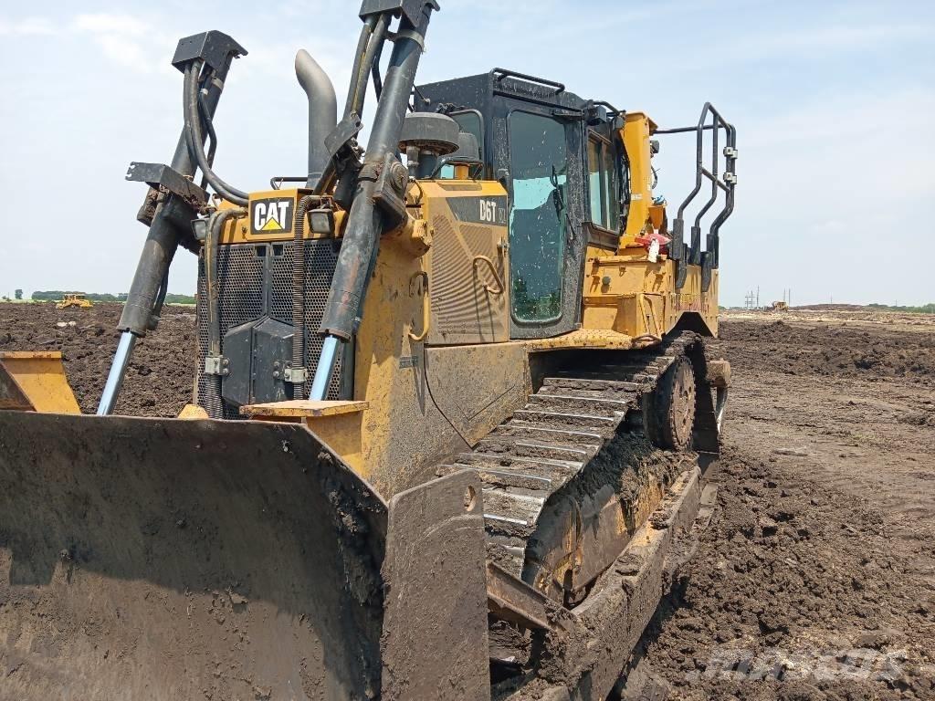 CAT D 6 T XL Buldooserid