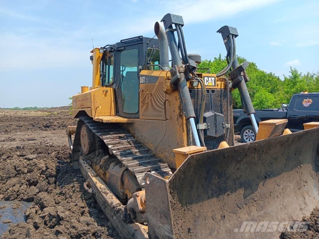 CAT D 6 T XL Buldooserid