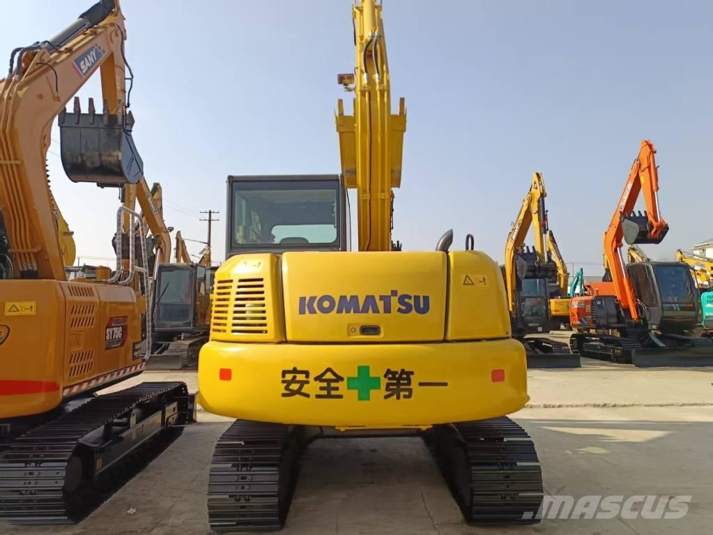 Komatsu PC 70-8 Roomikekskavaatorid