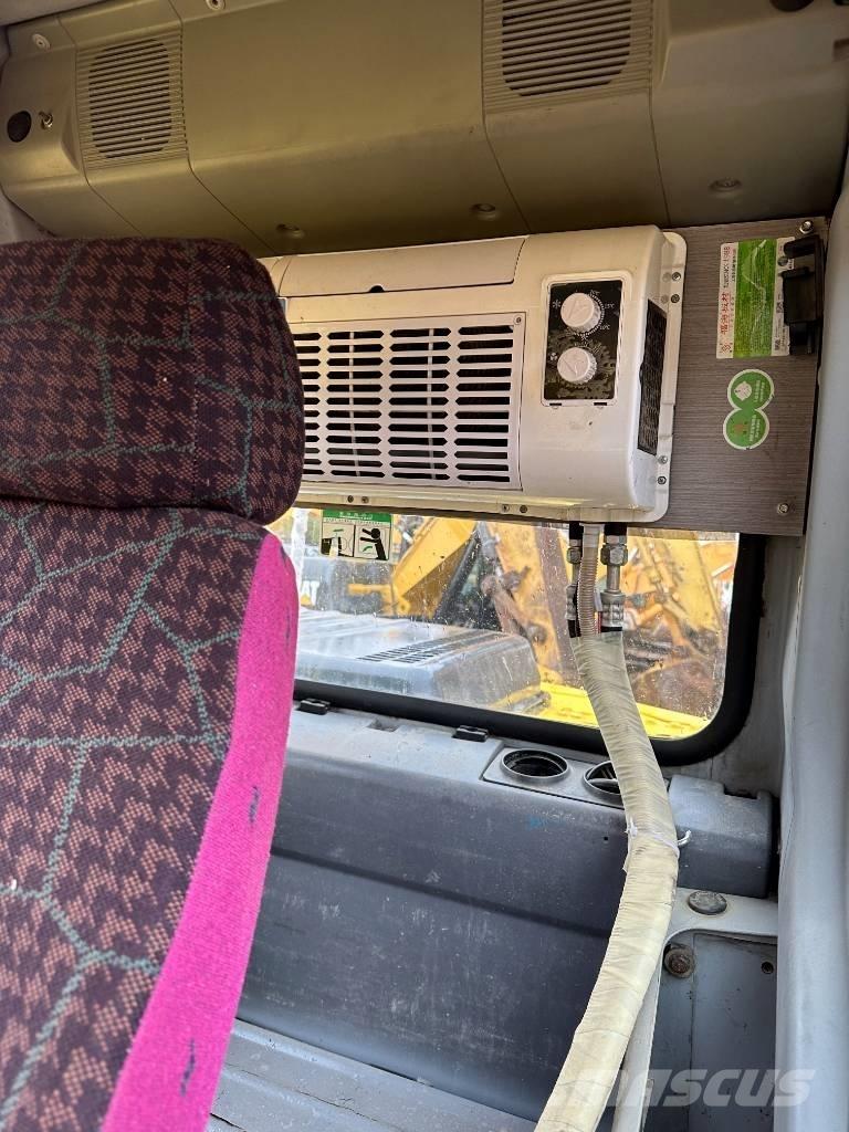 Komatsu PC 110 Roomikekskavaatorid
