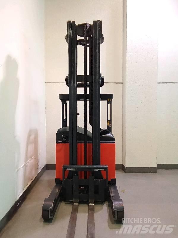 Linde R 16 Lükandmastiga tõstukid