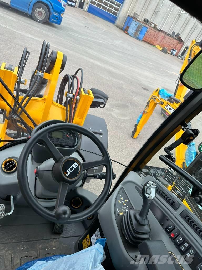 JCB 407 Rataslaadurid