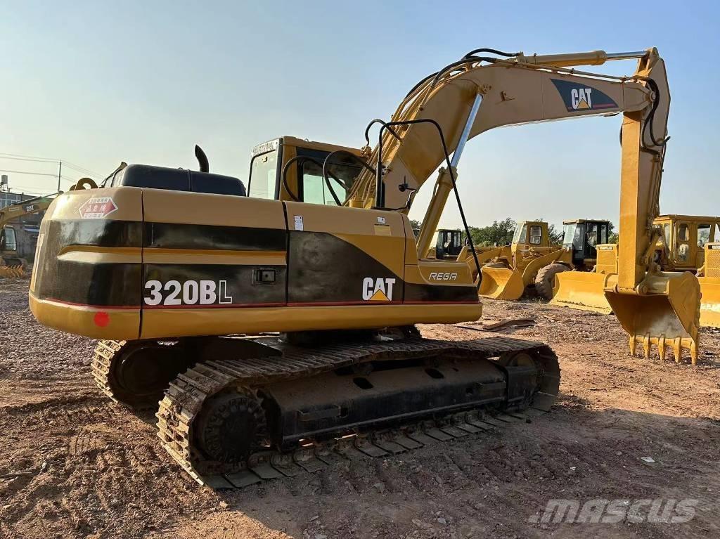 CAT 320 B L Roomikekskavaatorid