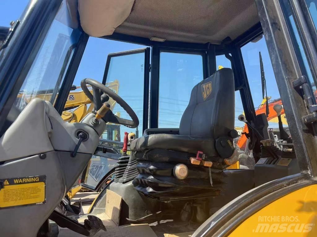 JCB 4 CX Ekskavaatorlaadurid