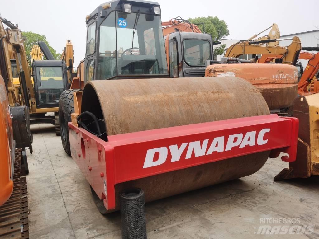 Dynapac CA 25 D Ühe trumliga rullid