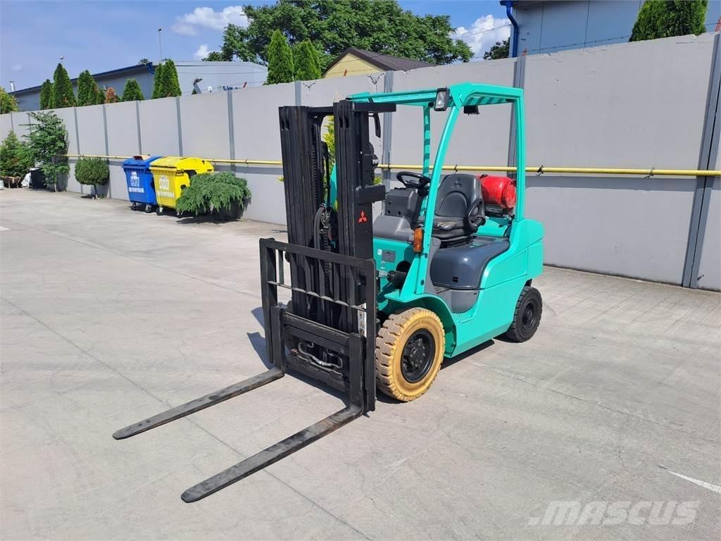 Mitsubishi FG25N Gaasitõstukid