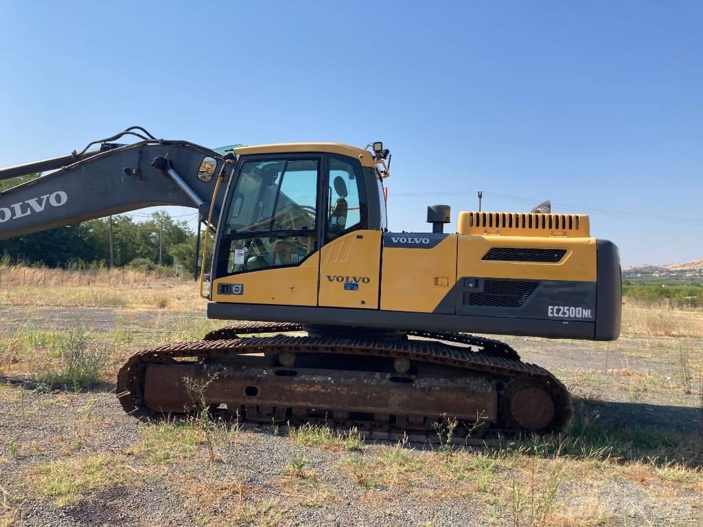 Volvo EC 250 D N L Roomikekskavaatorid