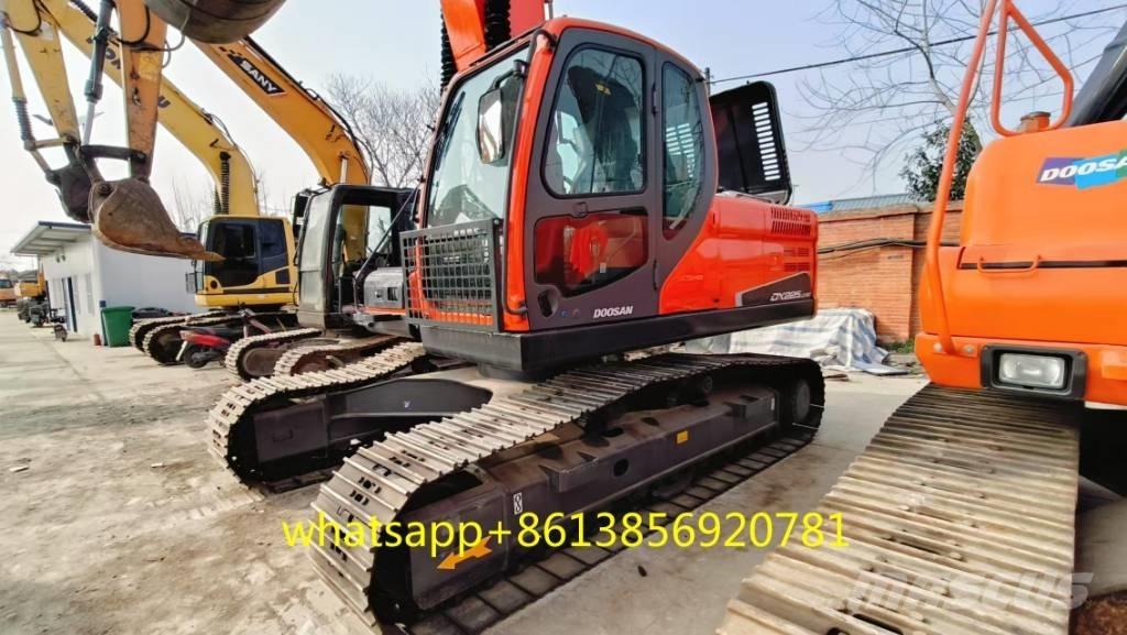 Doosan DX 225 Roomikekskavaatorid