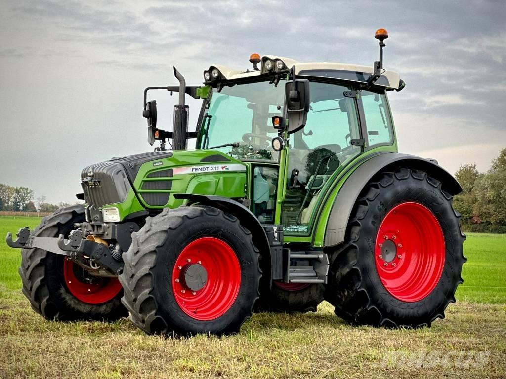 Fendt 211S Vario Traktorid