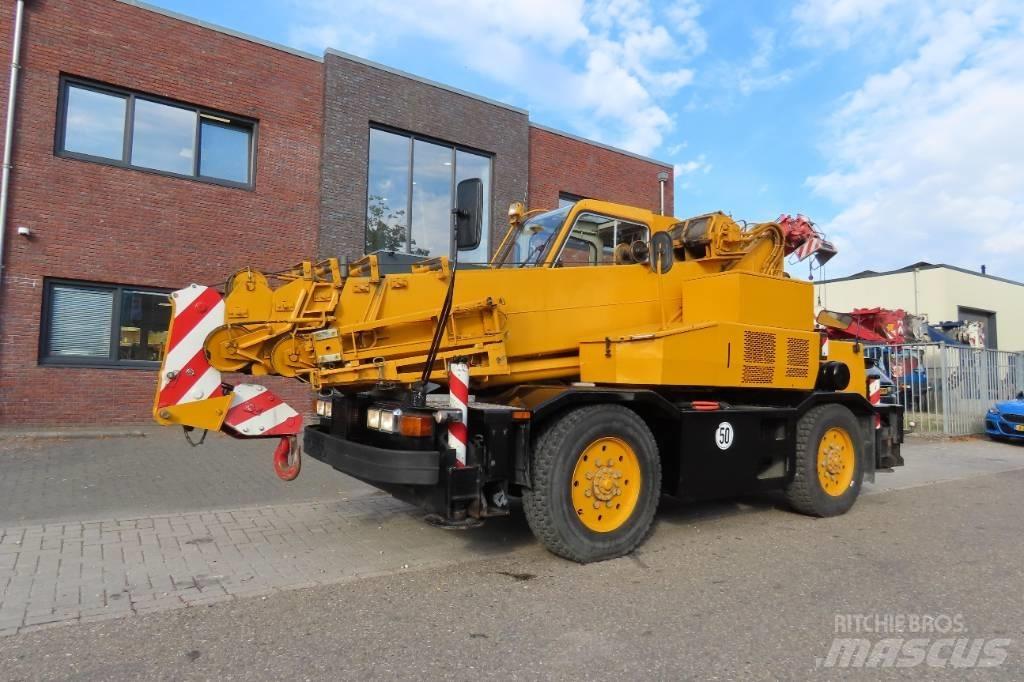 Kobelco RK 70 M2 Raske maastiku tõstukid