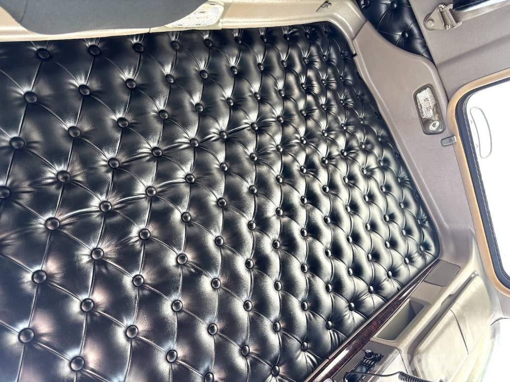 Kenworth T 800 Sadulveokid