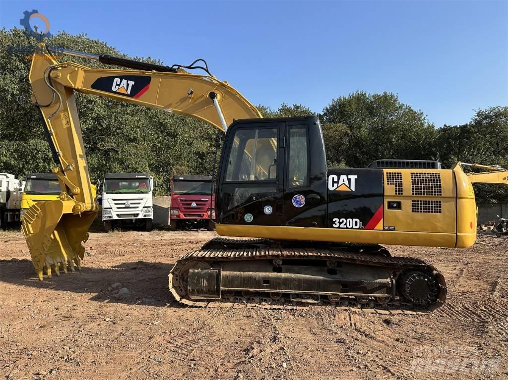 CAT 320 D L Roomikekskavaatorid