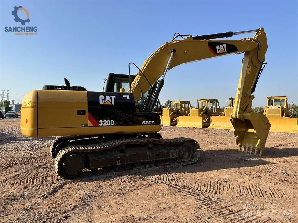 CAT 320 D L Roomikekskavaatorid