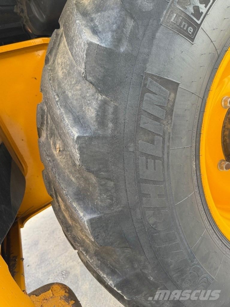 JCB 3 CX Ekskavaatorlaadurid